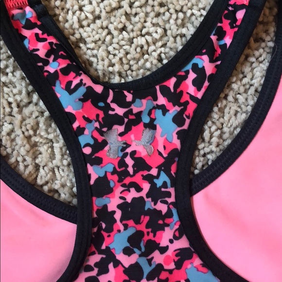 under armour sports bra - Picture 3 of 3